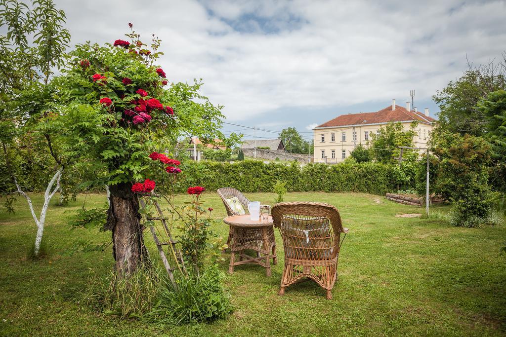Apartment Tomasevic Slunj Buitenkant foto