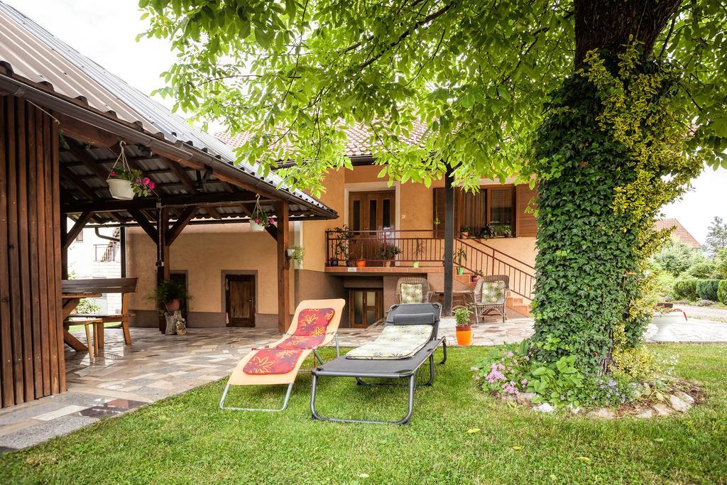 Apartment Tomasevic Slunj Buitenkant foto