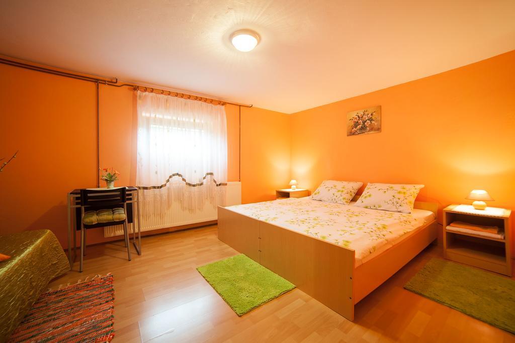 Apartment Tomasevic Slunj Buitenkant foto